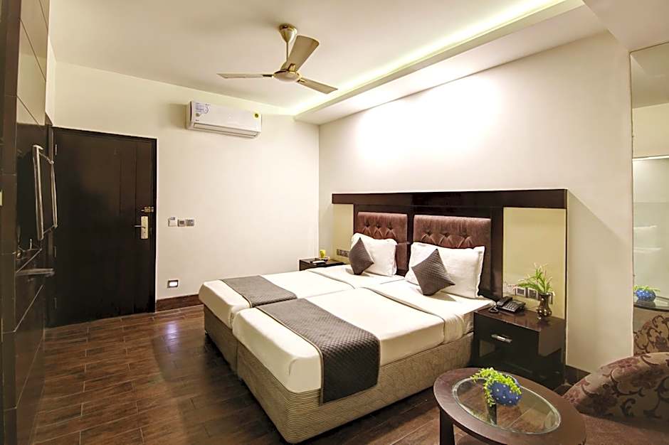 Photo 1 of 1 of Deluxe 1 Double Bed or 2 Beds