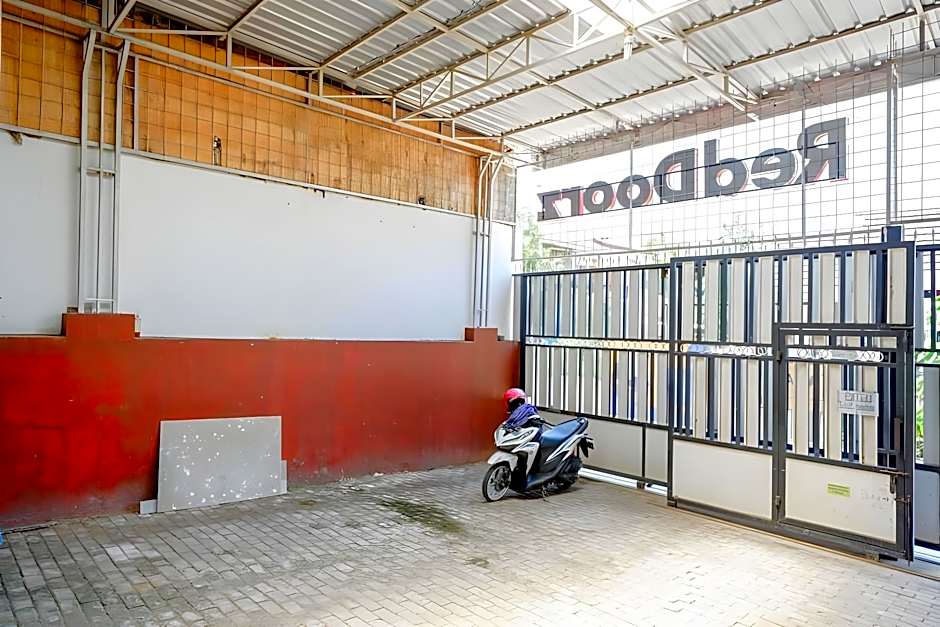 KoolKost Syariah near Universitas Diponegoro Tembalang 2