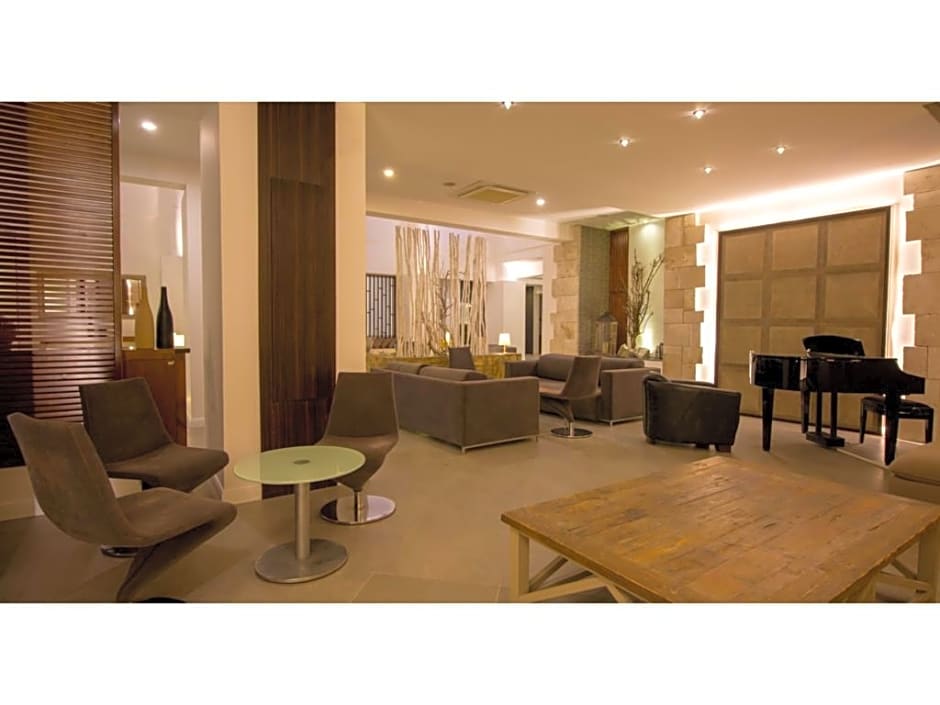 Munamar Beach Residence