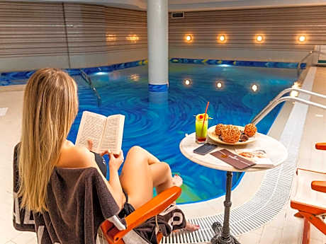 Cosmopolitan Hotel & Wellness