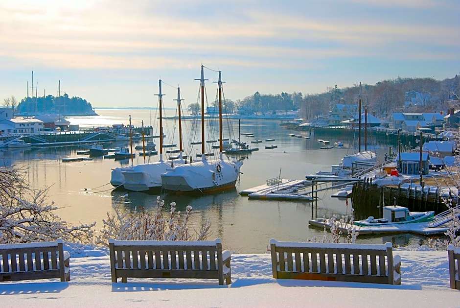 Relais Chateaux Camden Harbour Inn