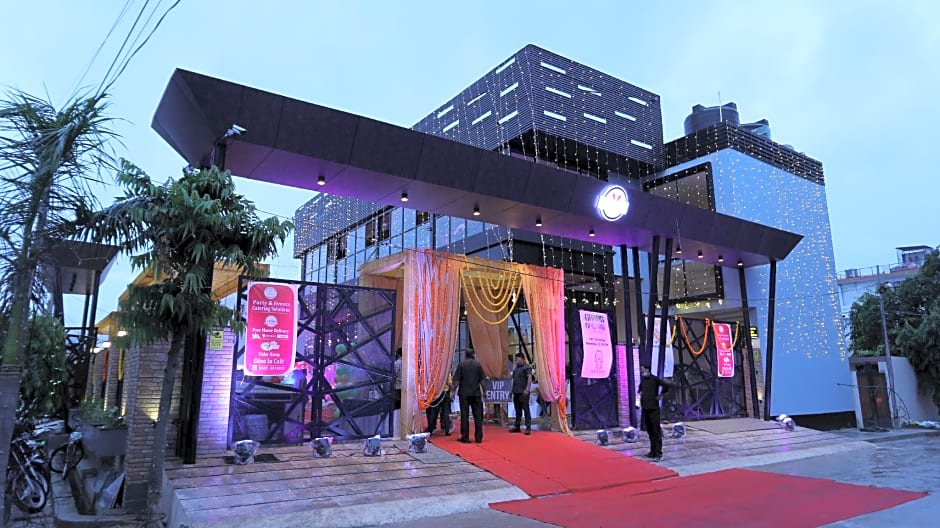 Pitambara Lawn and Rooms