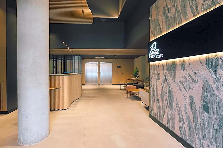 Palau Suites & Apartments