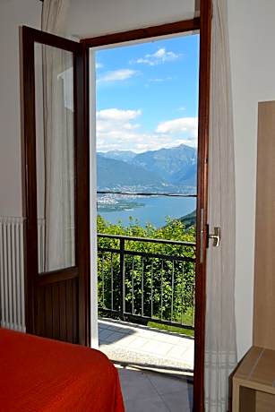 Double Room with Mountain View