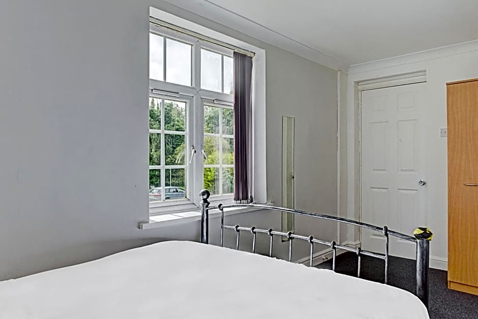 The Gables Hotel, Birmingham Airport