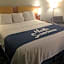 Days Inn & Suites by Wyndham Cincinnati North