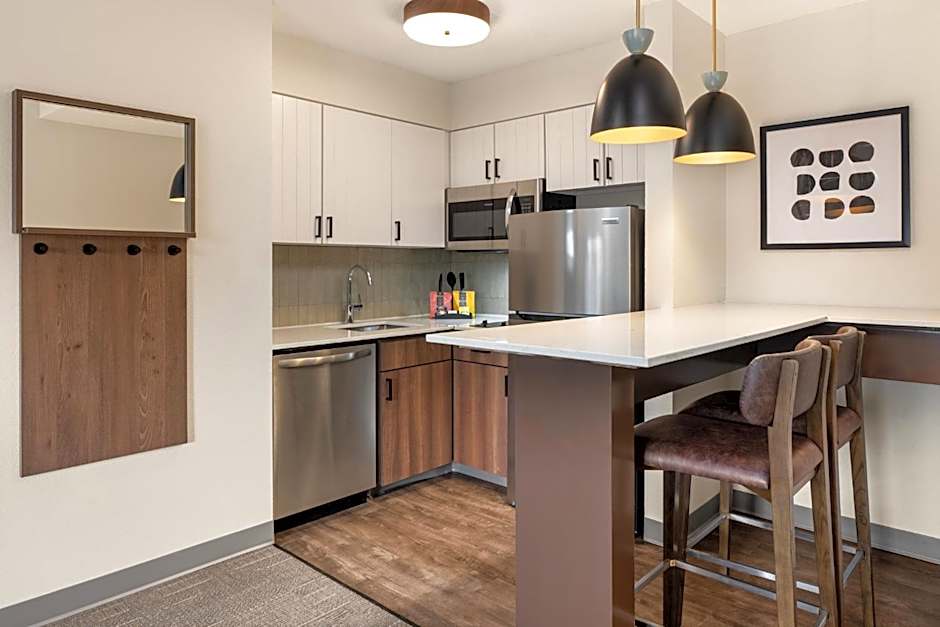 Staybridge Suites Minneapolis-Maple Grove By IHG