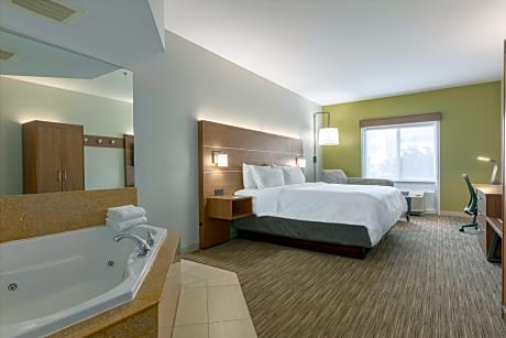 King Suite with Jetted Tub