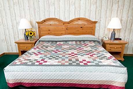 King Bed Balcony