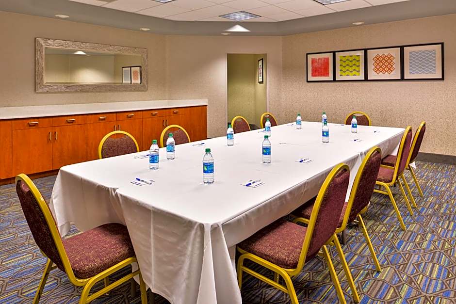 Holiday Inn Express Hotel & Suites Elk Grove Ctrl - Sacramento S By IHG