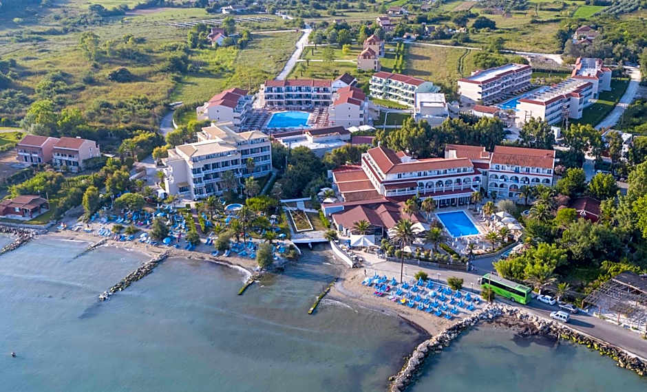 Angela Beach Hotel & Apts
