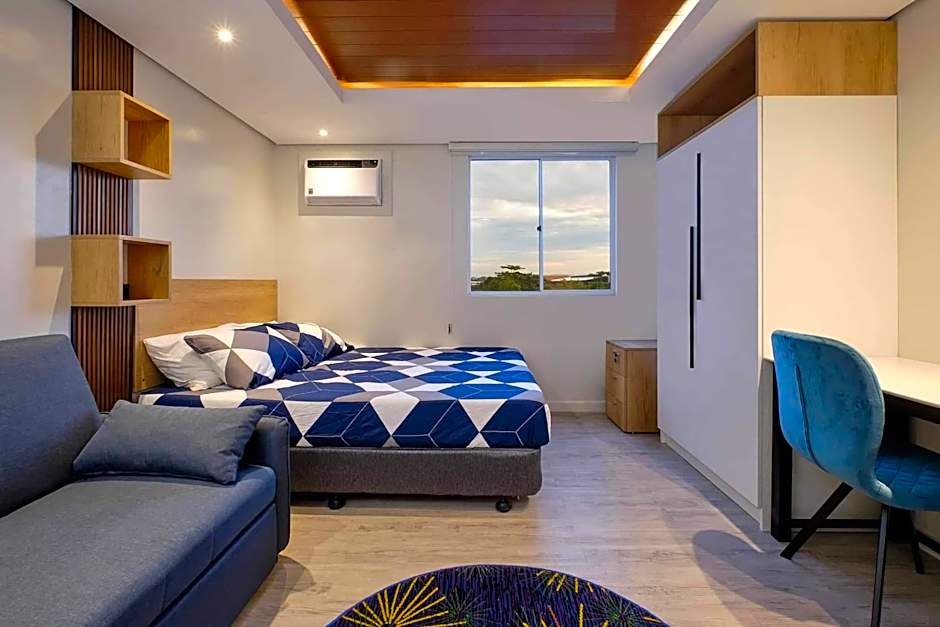 Elegant studio six in Bacolod across Ayala Mall