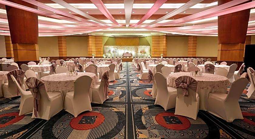 Hyderabad Marriott Hotel & Convention Centre
