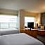 Renaissance Chicago O'Hare Suites Hotel