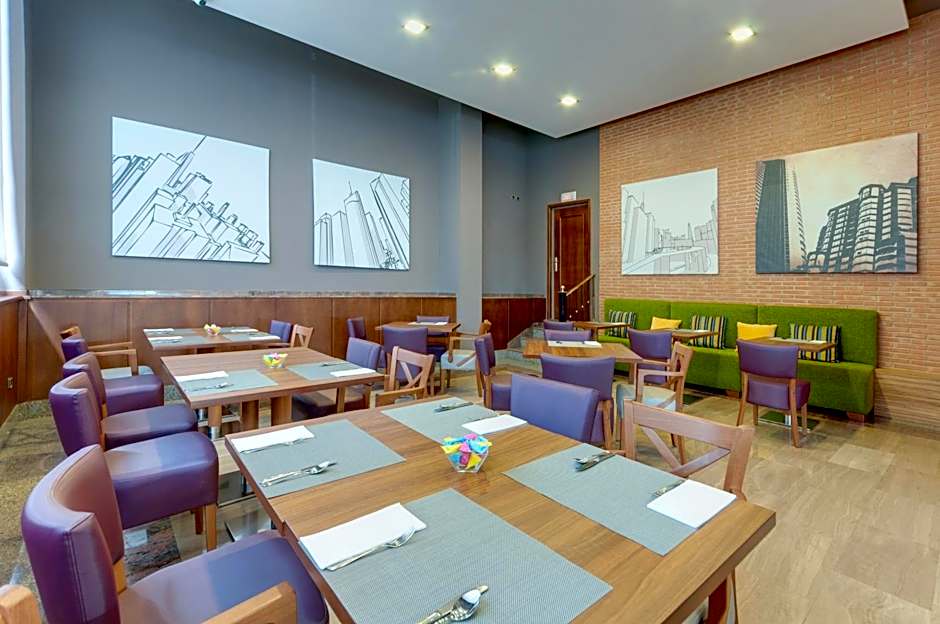 Hotel Vigo Los Galeones Affiliated by Melia