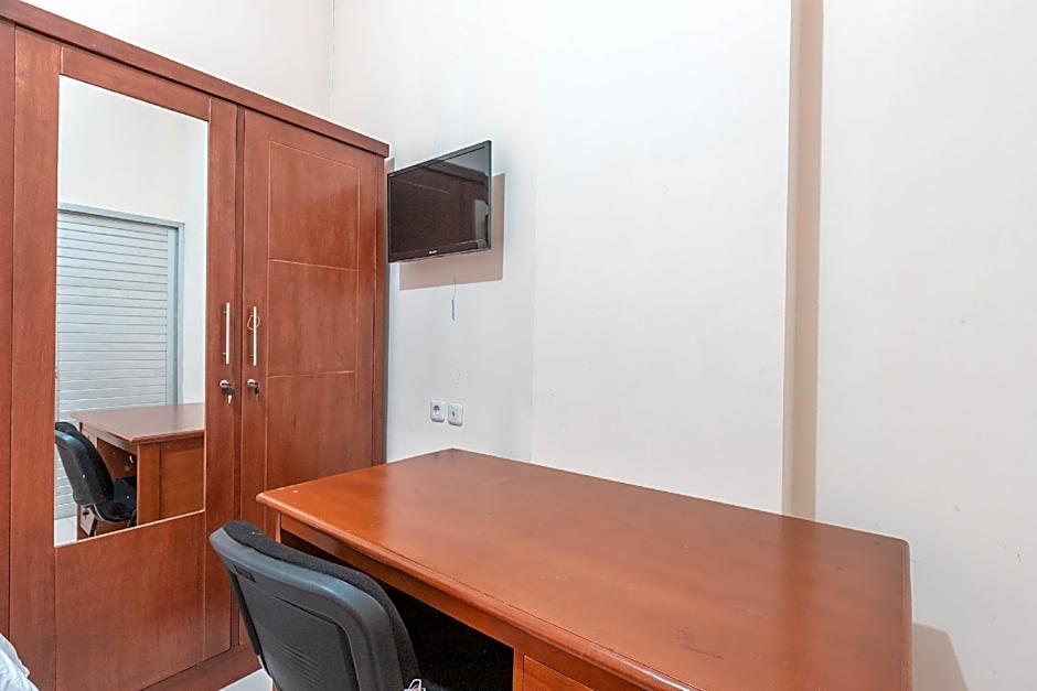 OYO 2364 Cempaka Harapan Indah