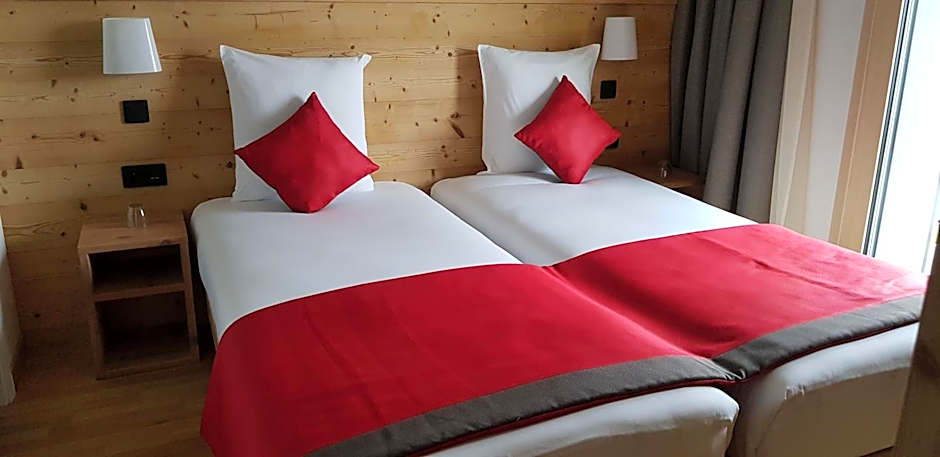 AUBERGE DES GLIERES Plateau des Glières