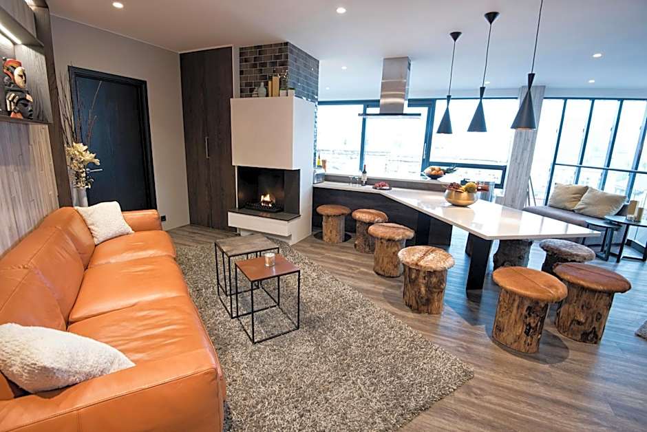 B14 Apartments & Rooms