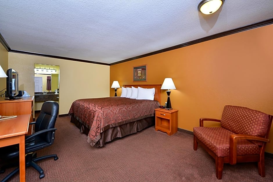 Americas Best Value Inn Center