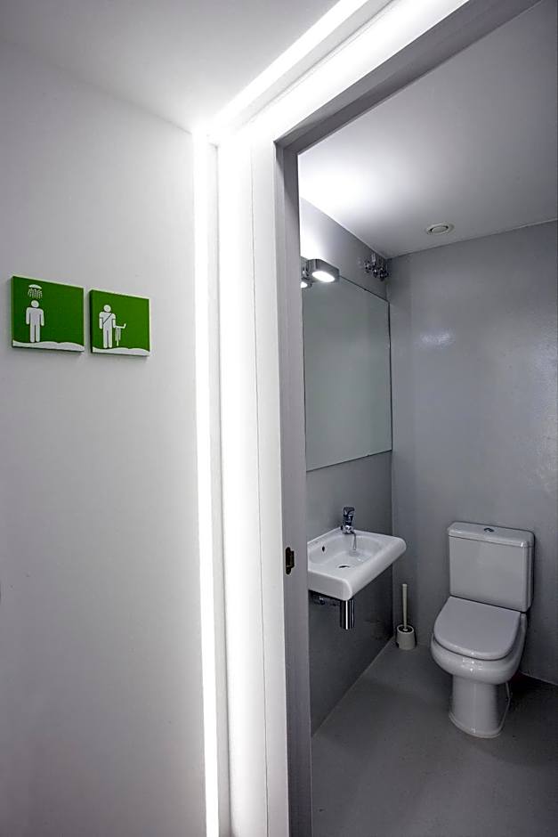 Sant Jordi Hostels Gracia