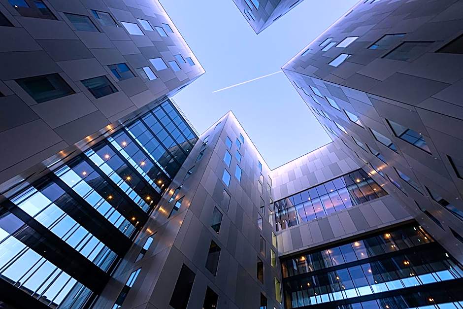 Holiday Inn - the niu, Fender Amsterdam By IHG