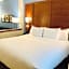 Comfort Suites