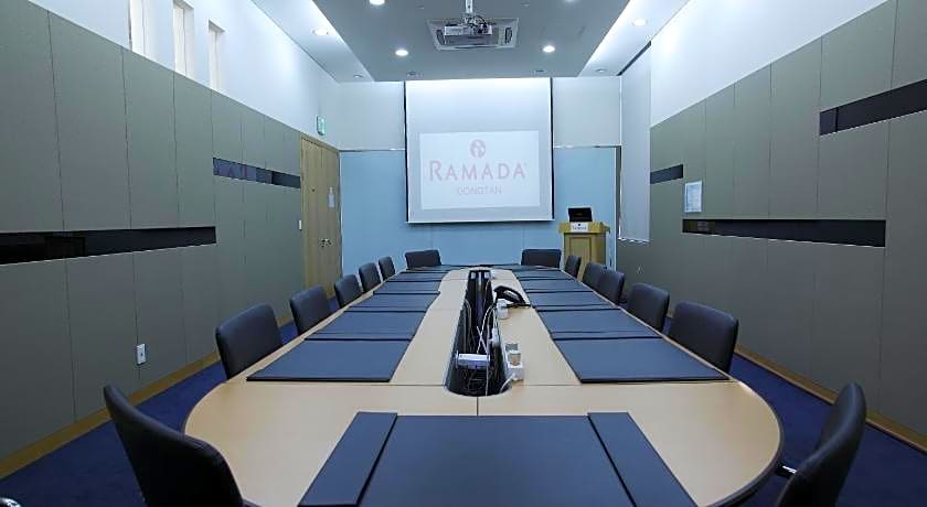 Ramada by Wyndham Dongtan Hotel
