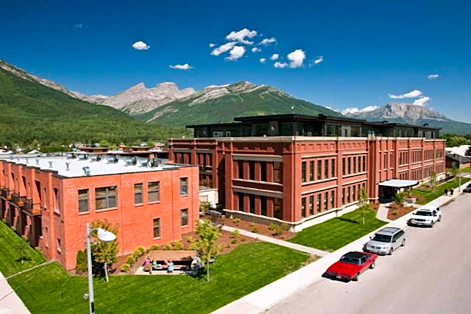 Luxurious 901 Condos by Fernie Central Reservations