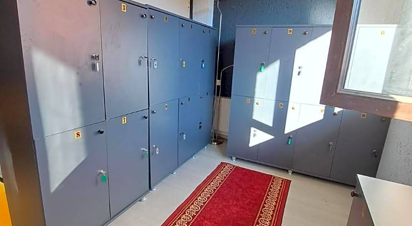 Karvi Hostel