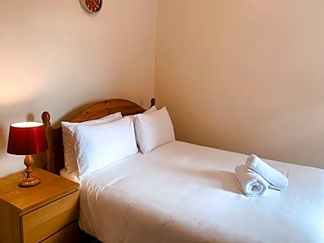 Double Room with Private External Bathroom