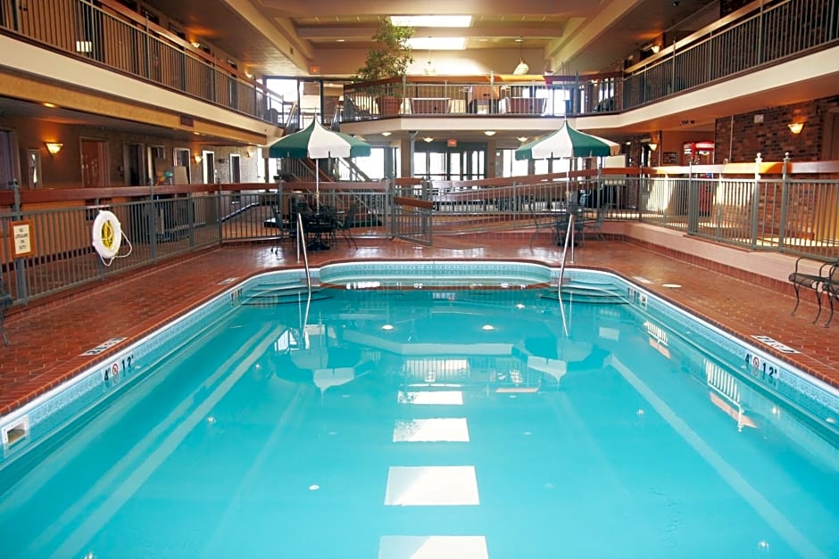 Auburn Place Hotel And Suites