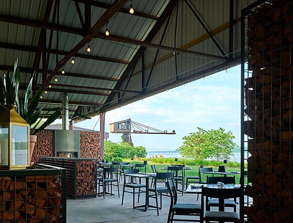 Hutton Brickyards Riverfront Hotel & Venue