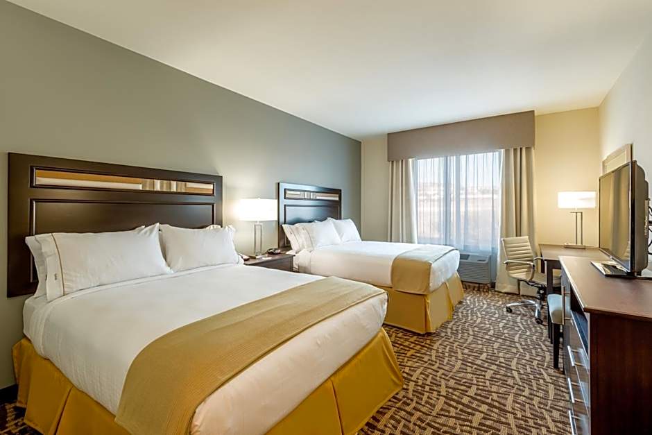 Holiday Inn Express & Suites Denver South - Castle Rock By IHG