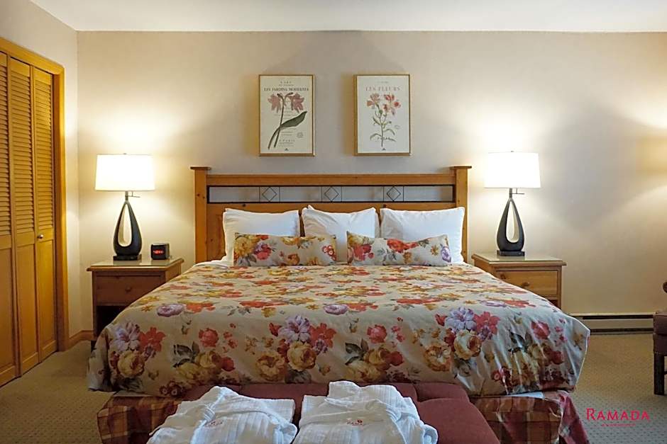 Ramada Hotel & Conference Center by Wyndham Kelowna