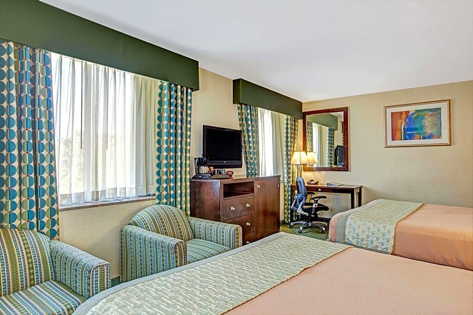 Ramada by Wyndham Jamaica/Queens