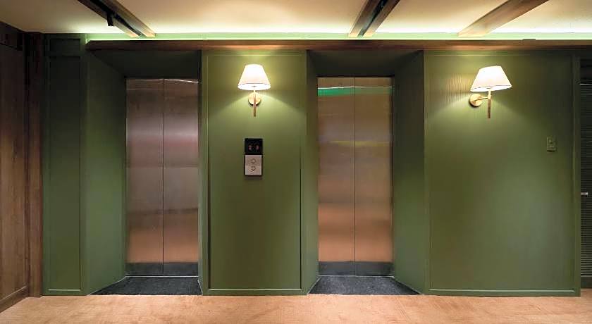 Len Hotel