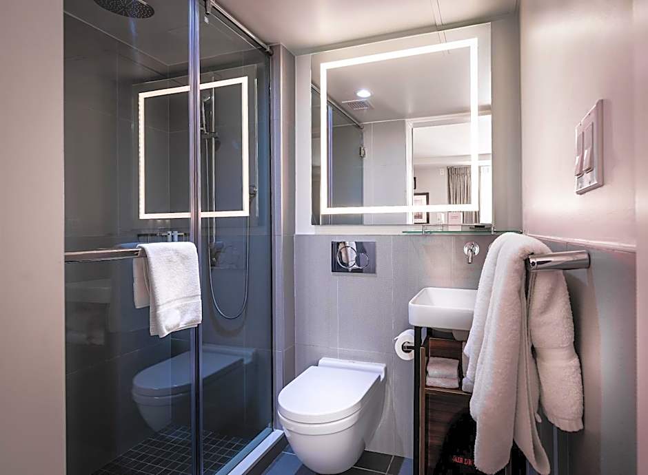 La Quinta by Wyndham Time Square South