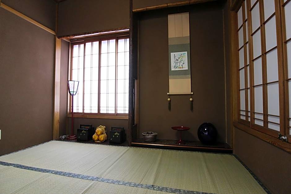 Maidohaya Fukutatei