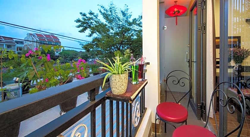 Hoi An Riverland Villa - Hoi An Center