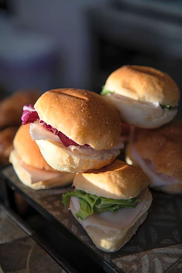 International Hotel & Suite - In prima fila sul lungomare