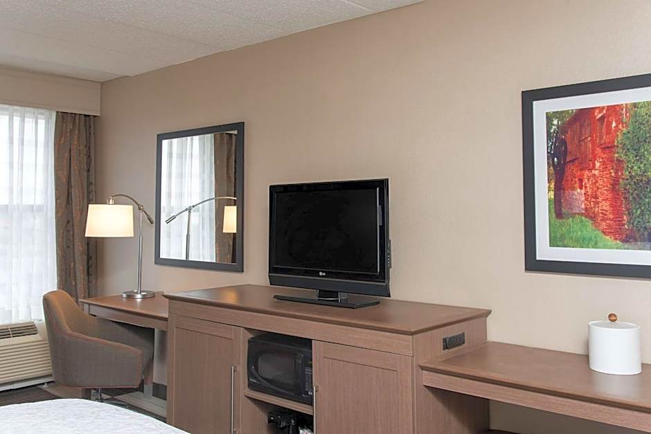 Hampton Inn By Hilton Columbus/Taylorsville/Edinburgh