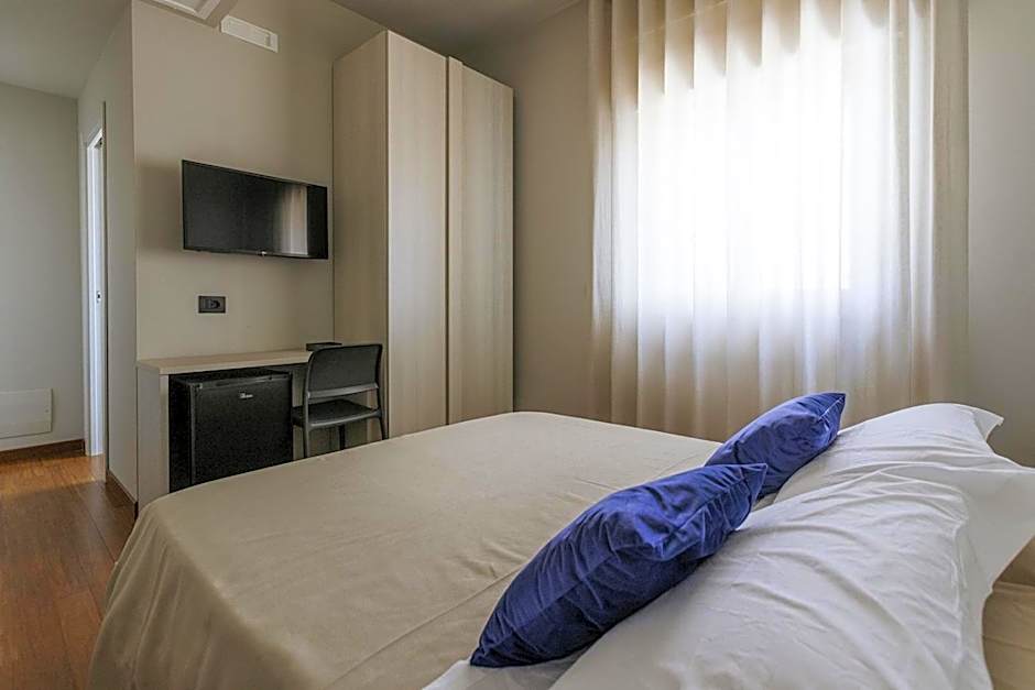 APULIA BLUE APARTEMENTS & B&B
