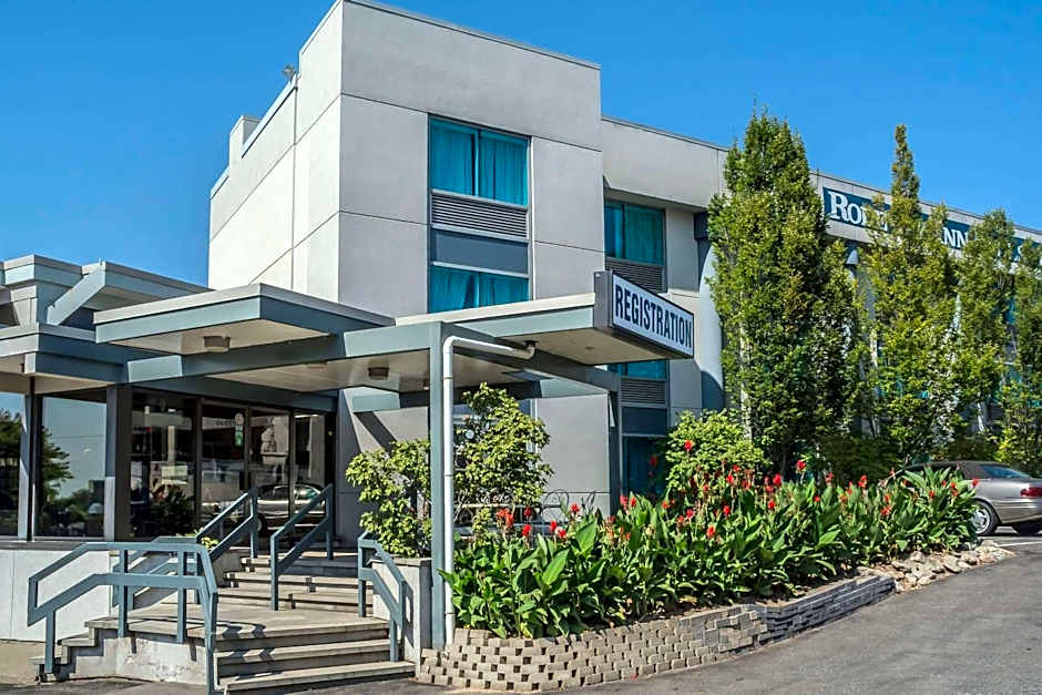 Rodeway Inn Fallsview