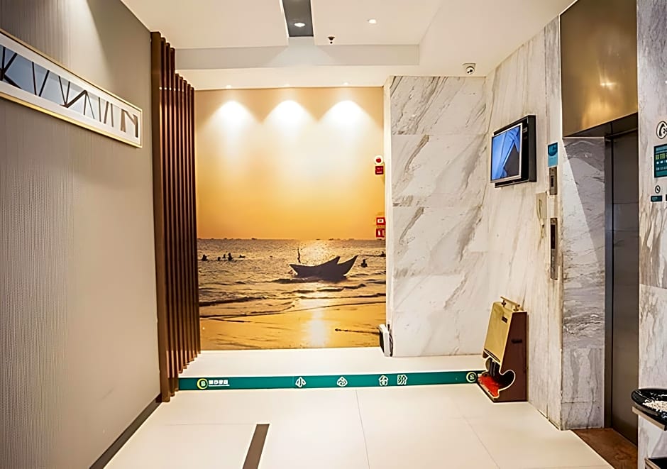 City Comfort Inn Beihai RT-Mart High Speed Railway Station