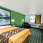 Super 8 by Wyndham Coshocton Roscoe Village