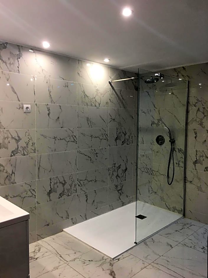 Suite Saint Esteve avec balneo au c¿ur d'un hameau