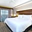 Holiday Inn Express & Suites Petoskey by IHG