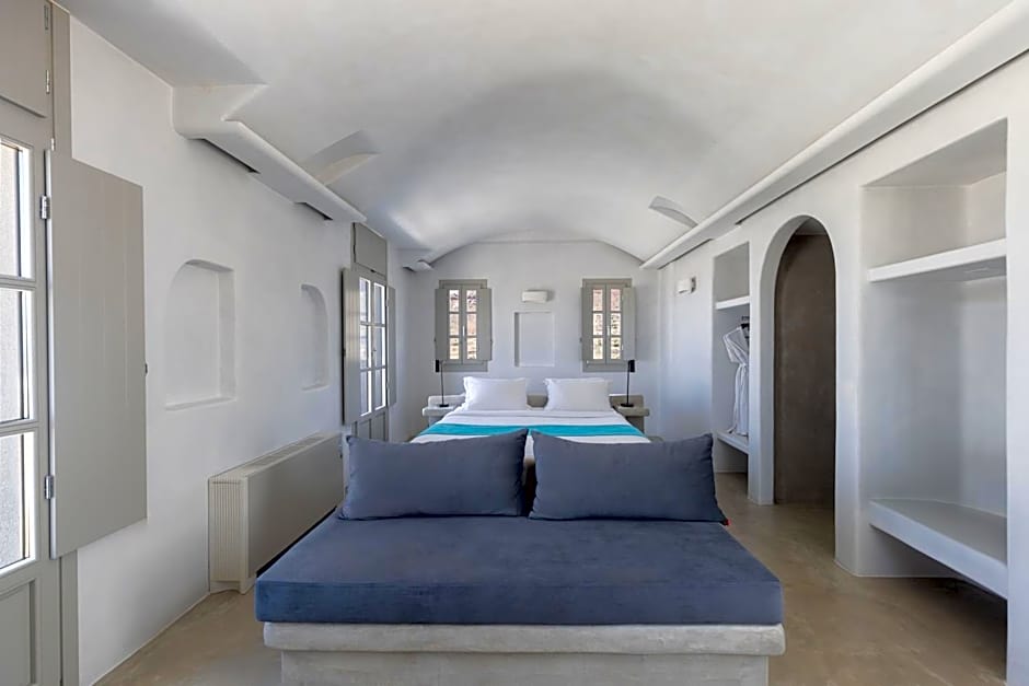 Danae Suites Santorini