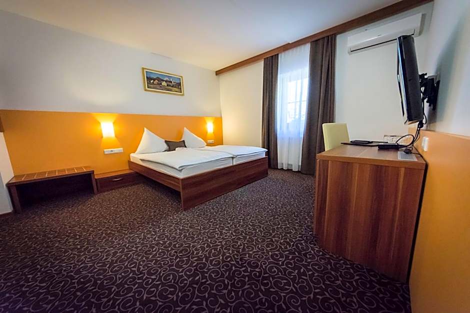 Domačija Vodnik & Apartments