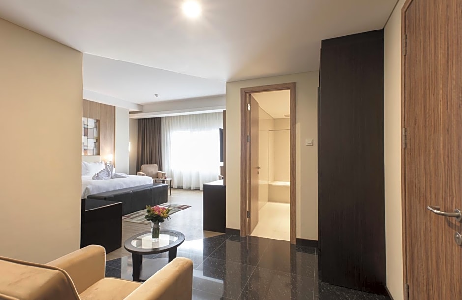 Best Western Kindai Hotel